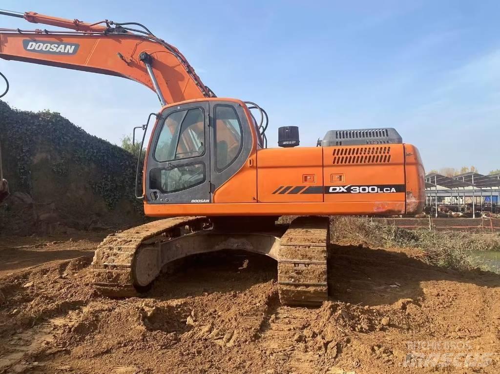 Doosan DX 300 LC Excavadoras de cadenas