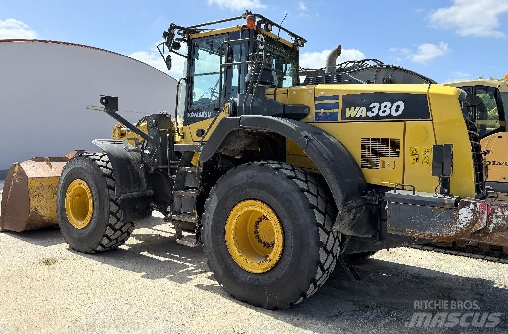 Komatsu WA 380-8 Cargadoras sobre ruedas