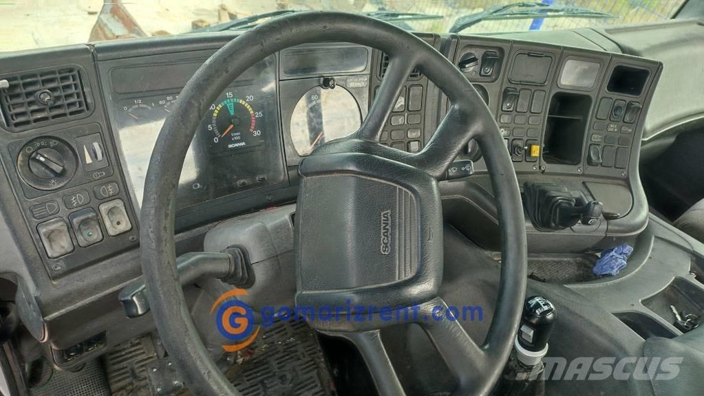 Scania P 220 Camiones plataforma