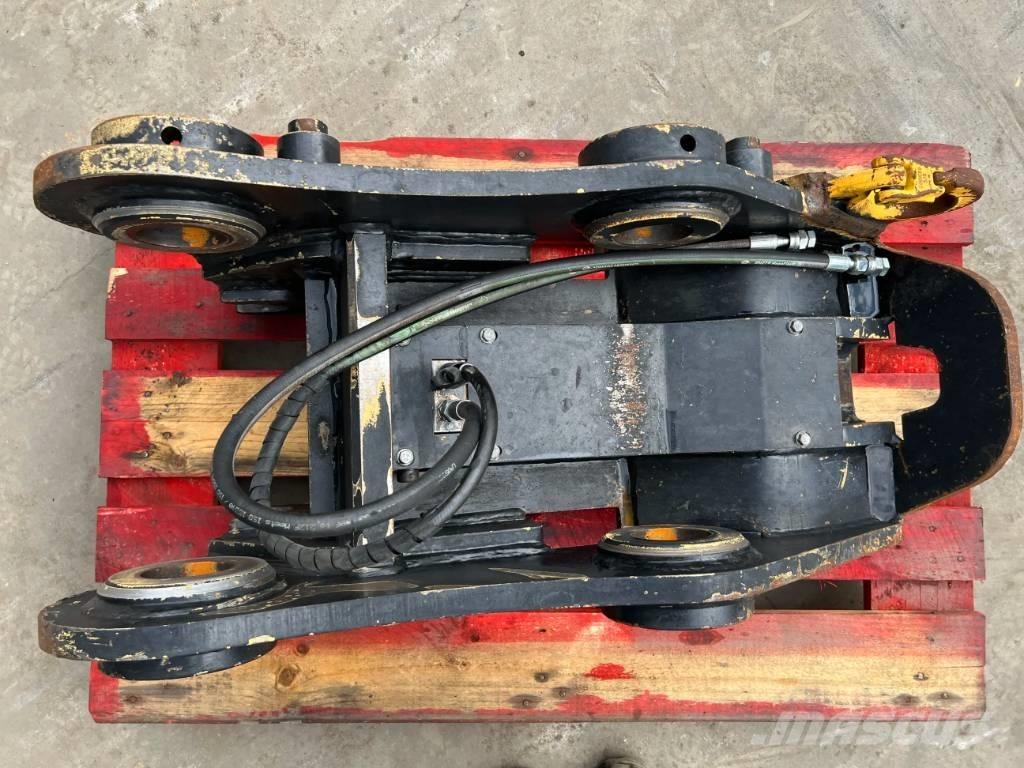 Volvo S1 - 323D Enganches rápidos