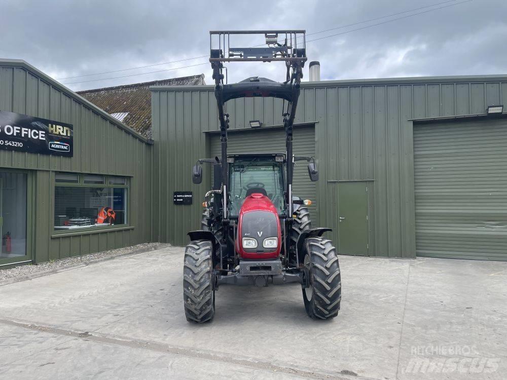 Valtra A 83 Tractores