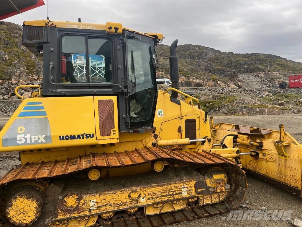 Komatsu D 51 PX-22 Buldozer sobre oruga