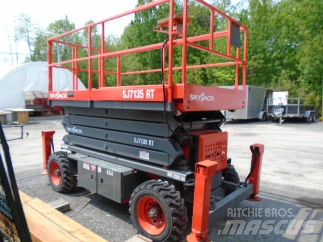 SkyJack SJ 7135 RT Plataformas tijera