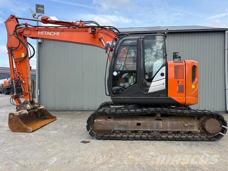 Hitachi ZX 135 US-5B Excavadoras de cadenas