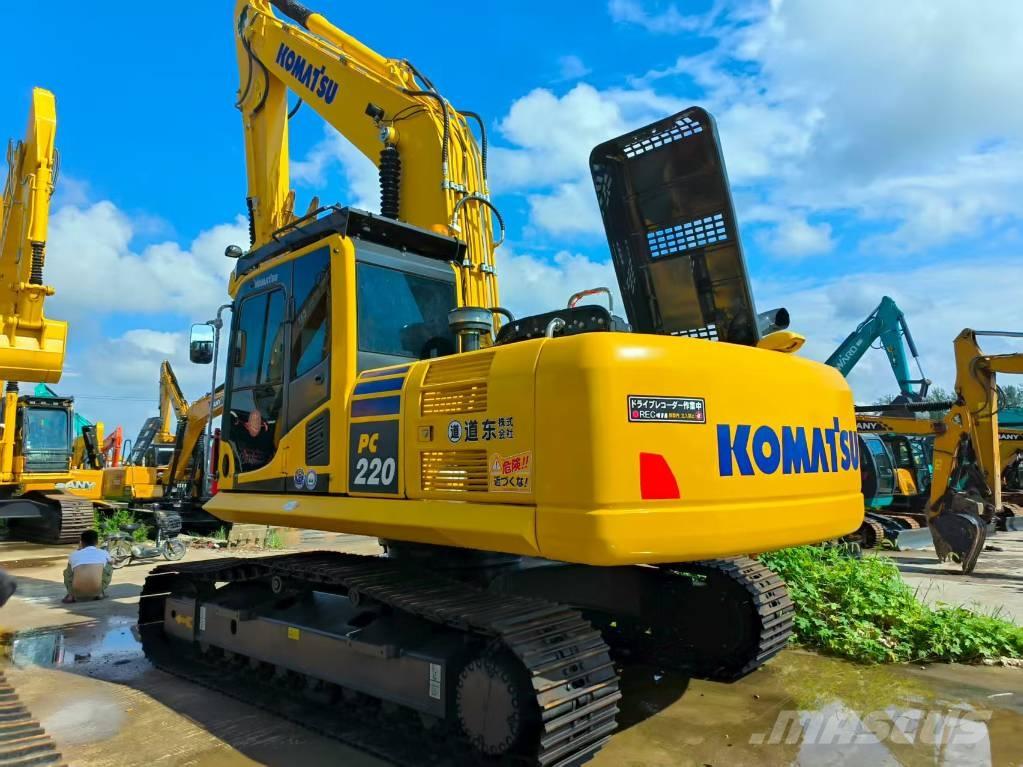 Komatsu PC 220-8 Excavadoras de cadenas