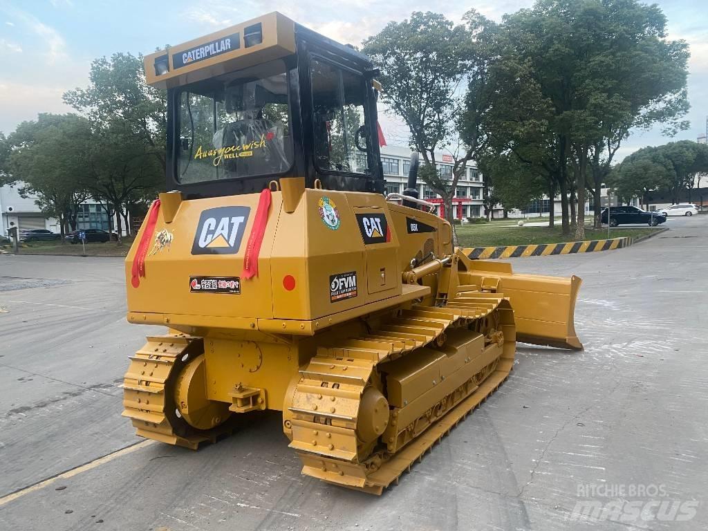 CAT D 5 K 2 LGP Buldozer sobre oruga