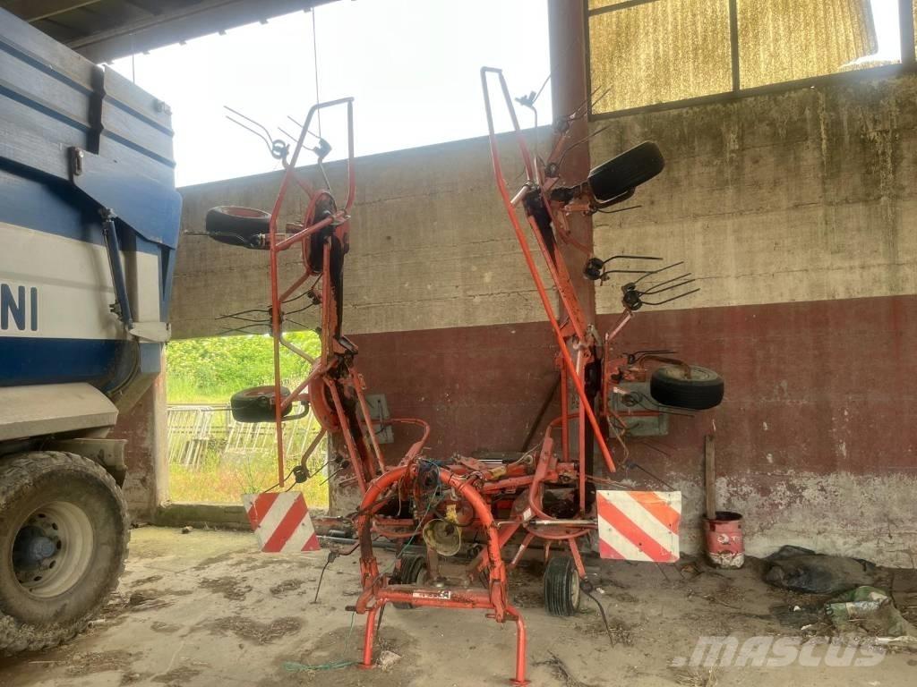 Lely TH 680 Rastrillos y henificadores