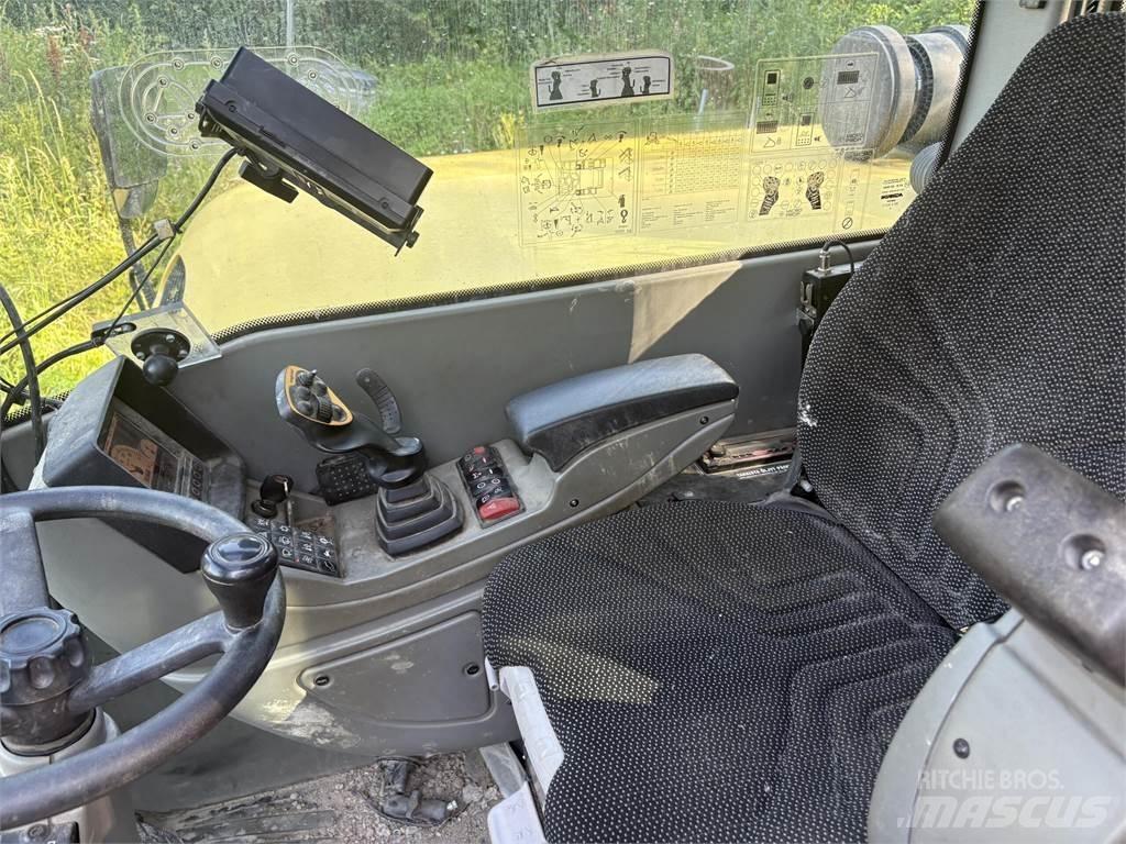 Yanmar B110W Excavadoras de ruedas