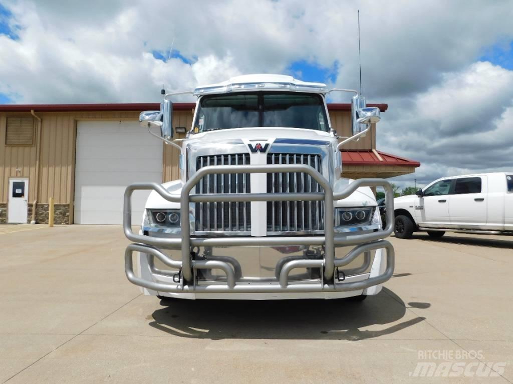 Western Star 5700 XE Cabezas tractoras