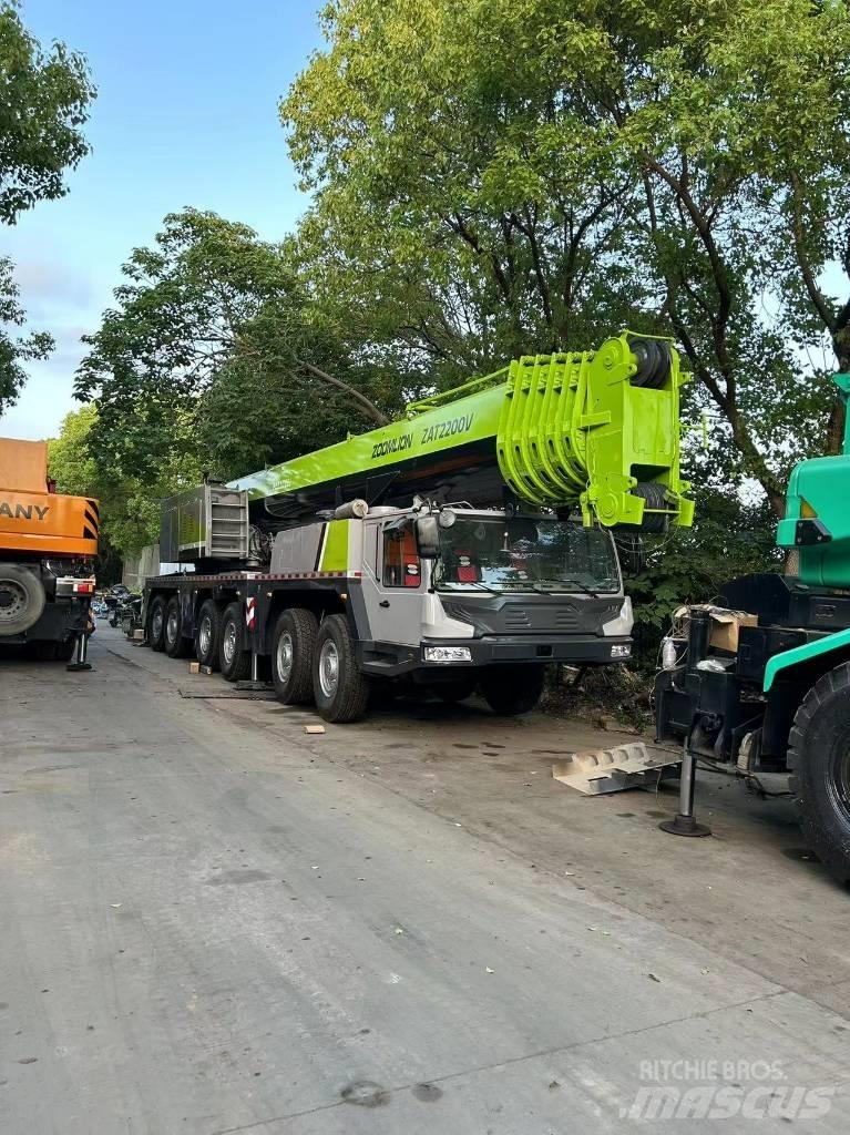 Zoomlion ZAT 2200 V Grúas todo terreno