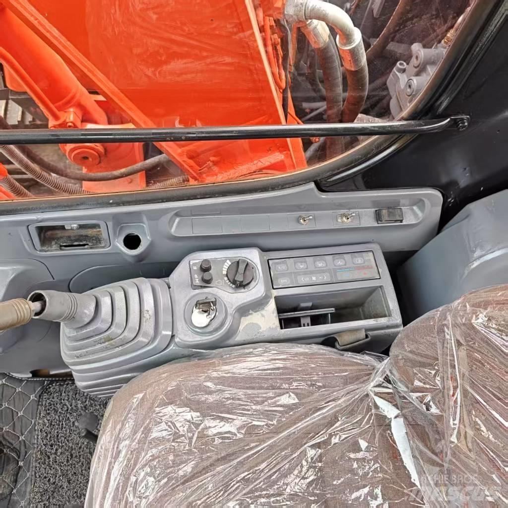 Hitachi EX 120 Excavadoras de cadenas