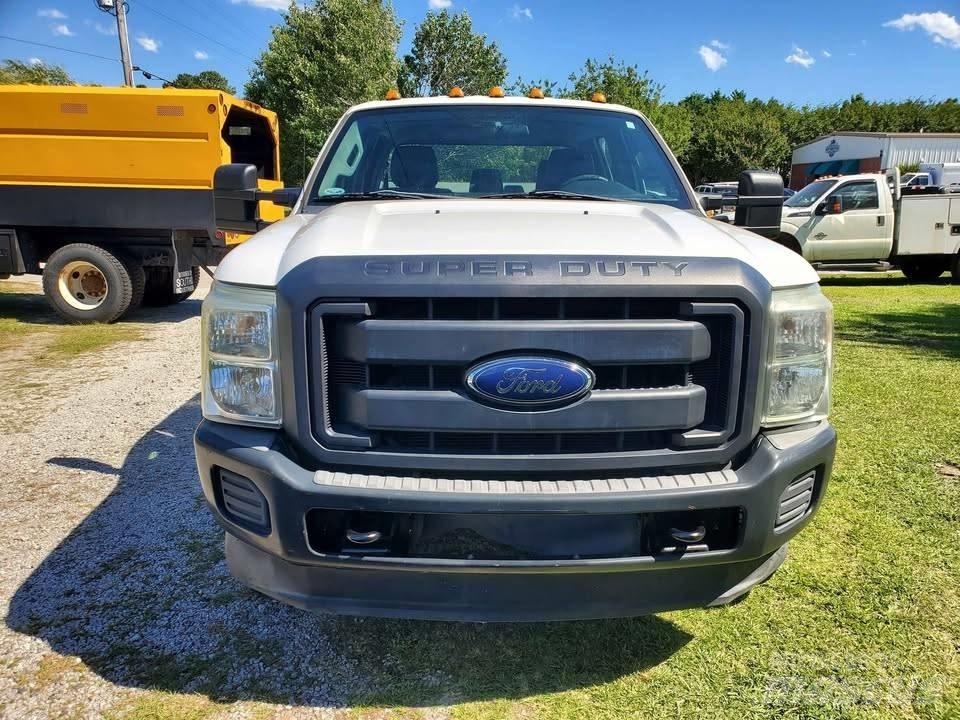 Ford F 350 XL SD Vehículos - Taller