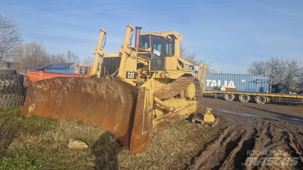 CAT D 8 L Buldozer sobre oruga