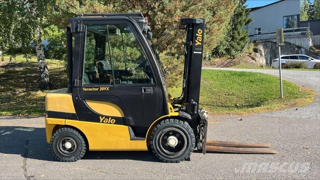 Yale GDP 30 VX Carretillas diesel