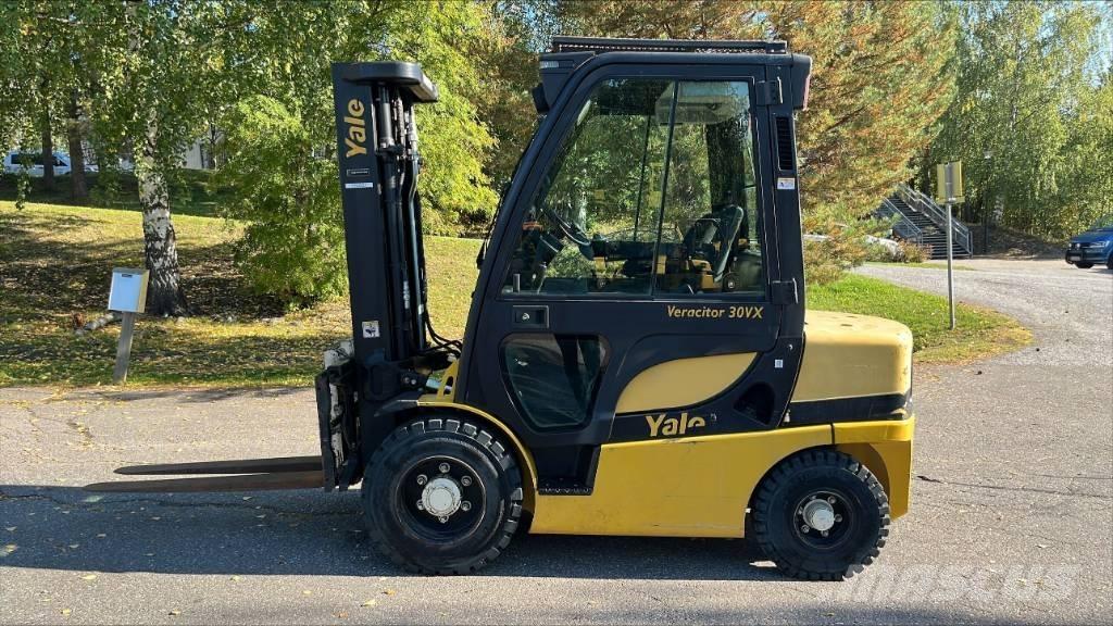 Yale GDP 30 VX Carretillas diesel