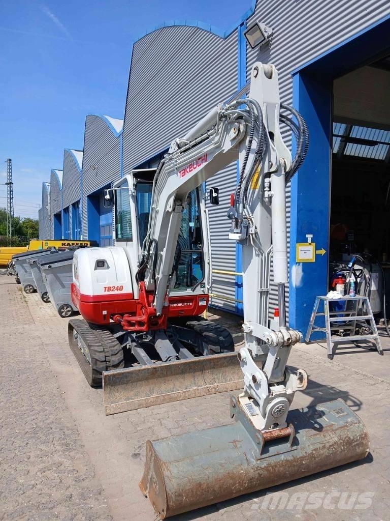 Takeuchi TB 240 DPF Mini excavadoras < 7t