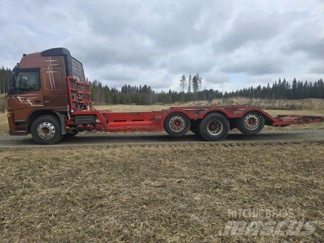 Volvo FM12 8x2 Camiones de transporte de maquinaria forestal