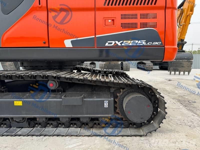 Doosan DX 225 LC-9C Excavadoras de cadenas