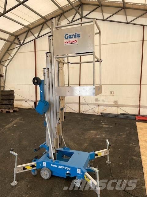 Genie AWP 20 S AC Elevador de empuje manual