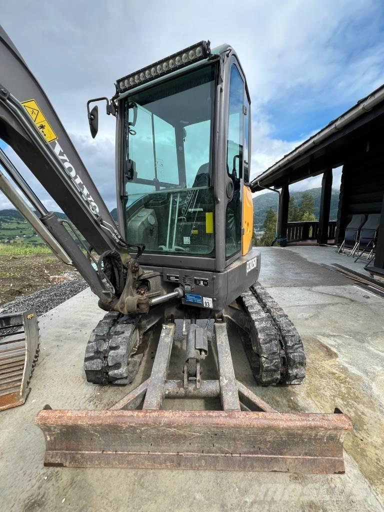 Volvo ECR25D Mini excavadoras < 7t