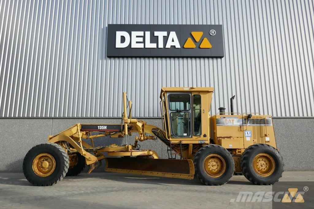 CAT 135H Motoniveladoras