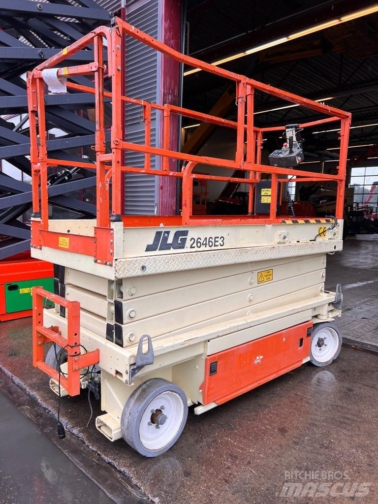 JLG 2646 E 3 Plataformas tijera