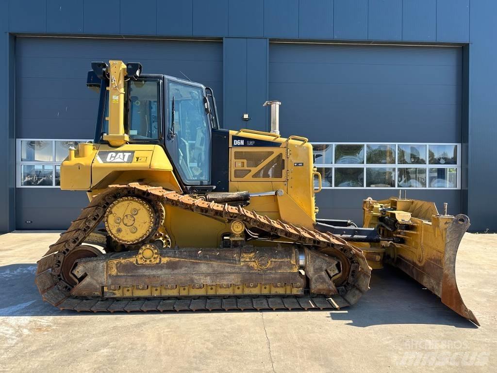 CAT D 6 N LGP Buldozer sobre oruga