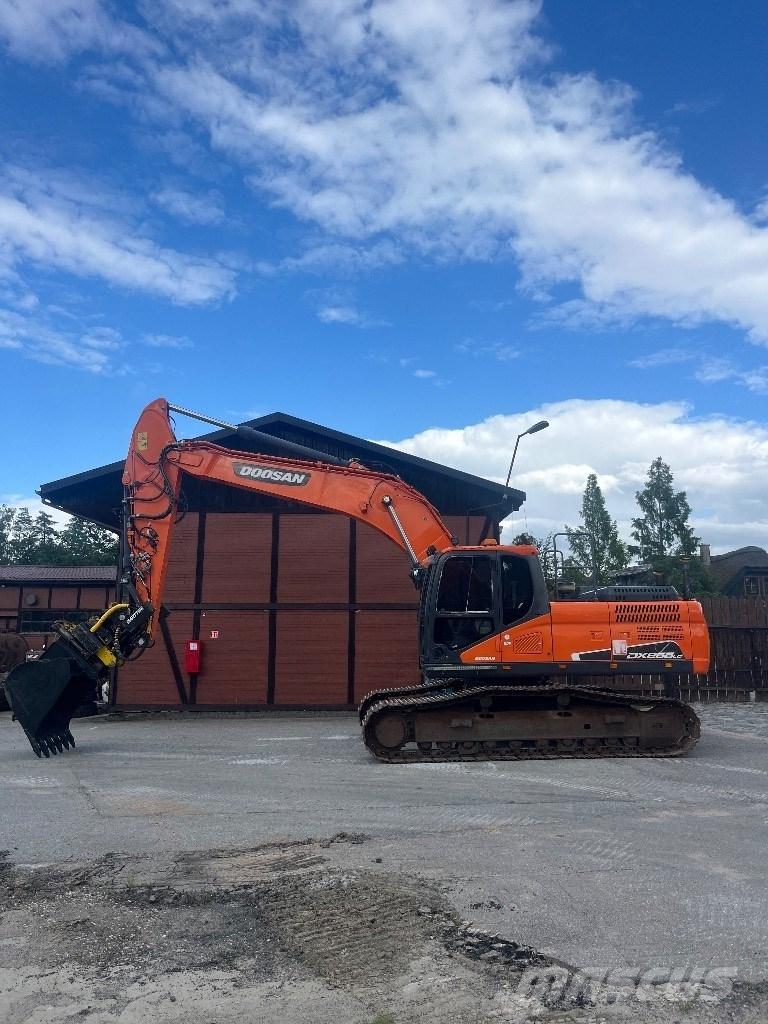 Doosan DX 255 LC-5 Excavadoras de cadenas