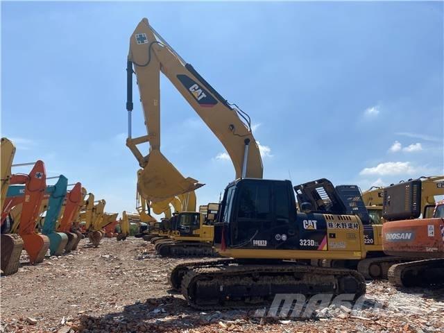 CAT 323D2L Excavadoras de cadenas