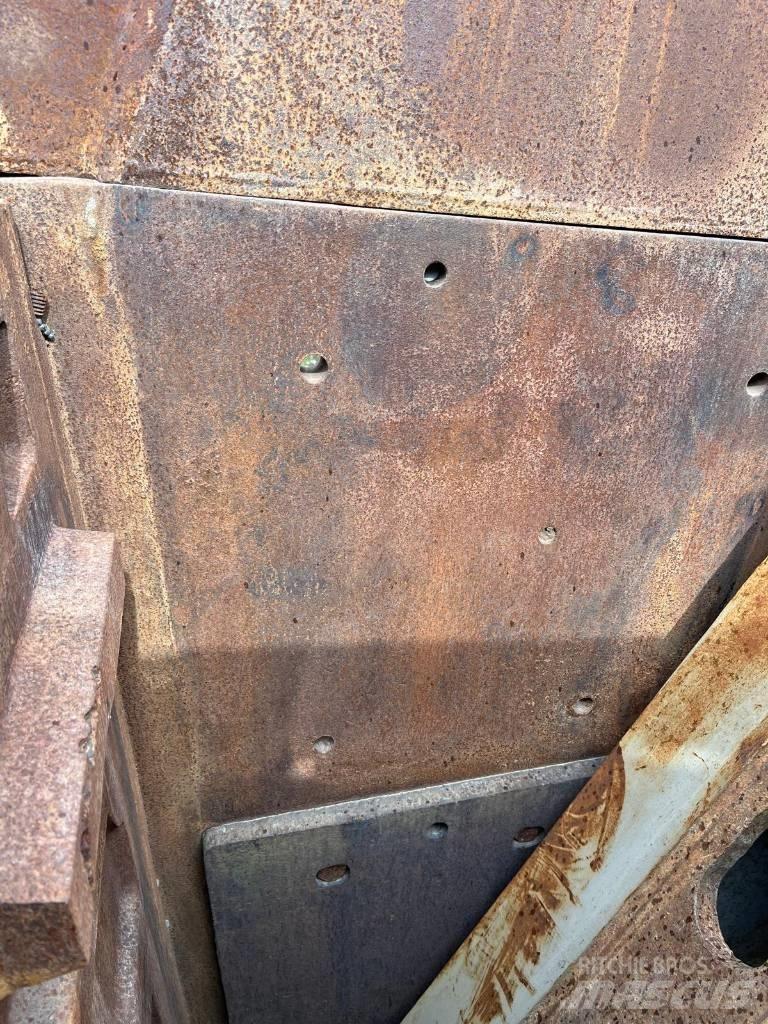 Sandvik C12 QJ340 Trituradoras