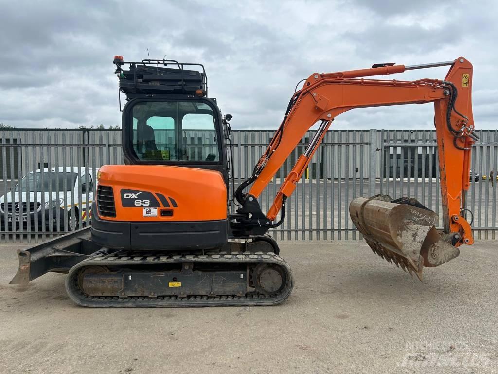 Doosan DX 63-3 Excavadoras de cadenas