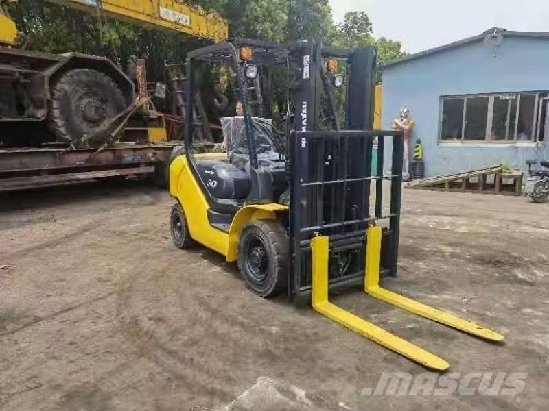 Komatsu 3 Ton Carretillas diesel