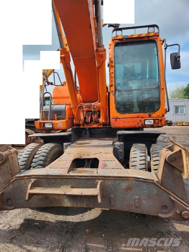 Doosan DX 210WA Excavadoras de ruedas