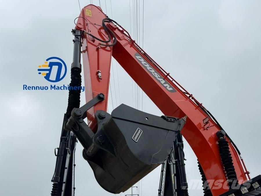 Doosan DX 300LC-9C Excavadoras de cadenas