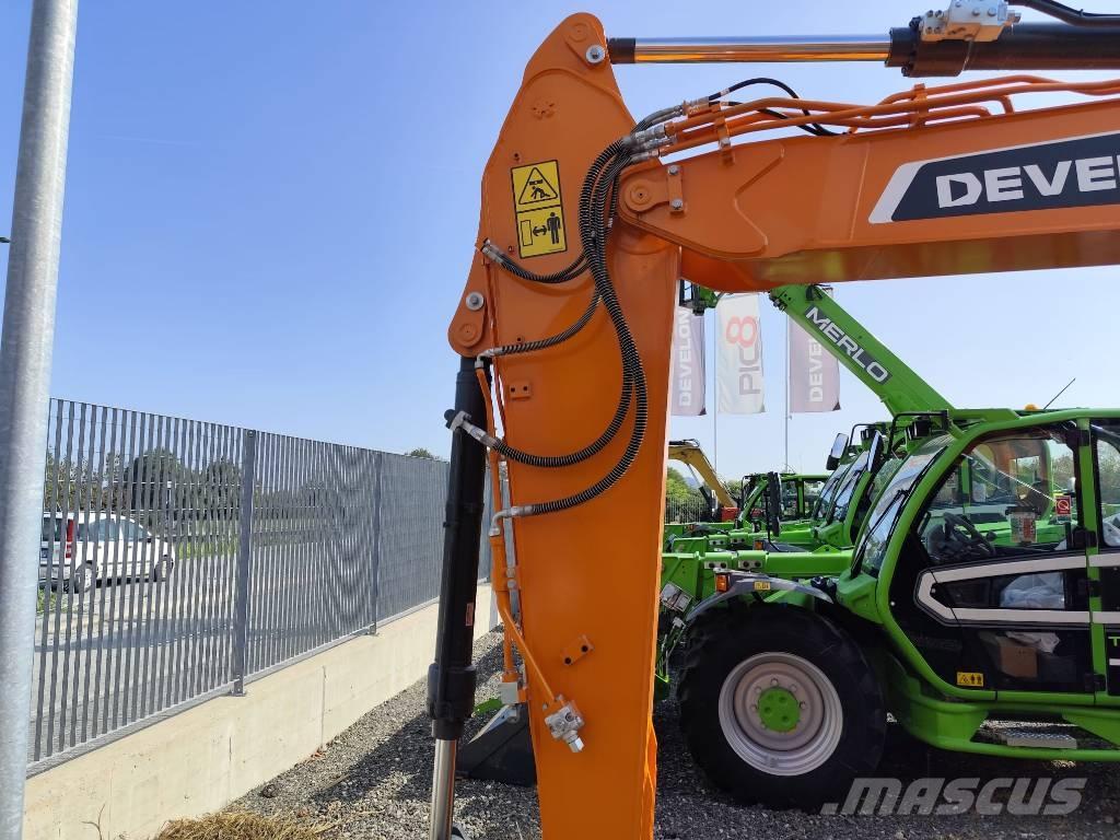 Develon DX 140 LCR-7 Excavadoras de cadenas