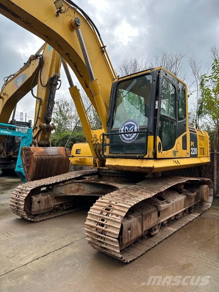 Komatsu PC 220-8 Excavadoras de cadenas