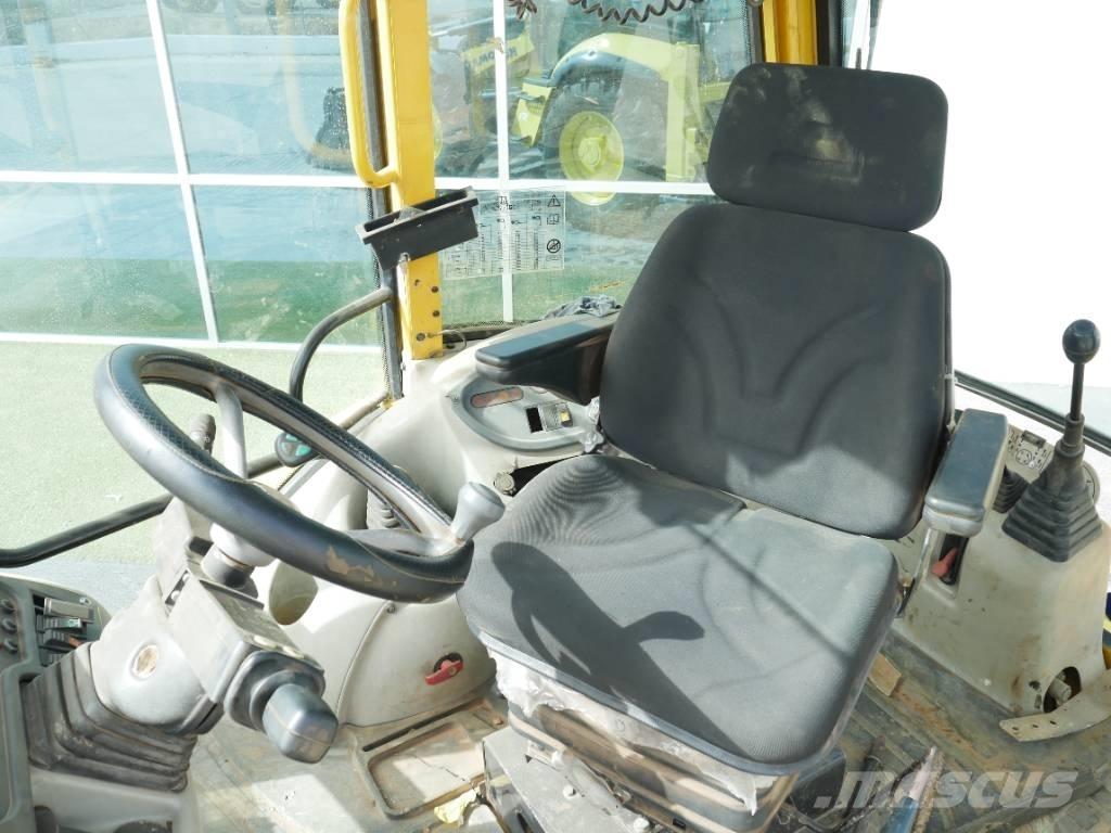 Komatsu WB 97 S-2 Retrocargadoras