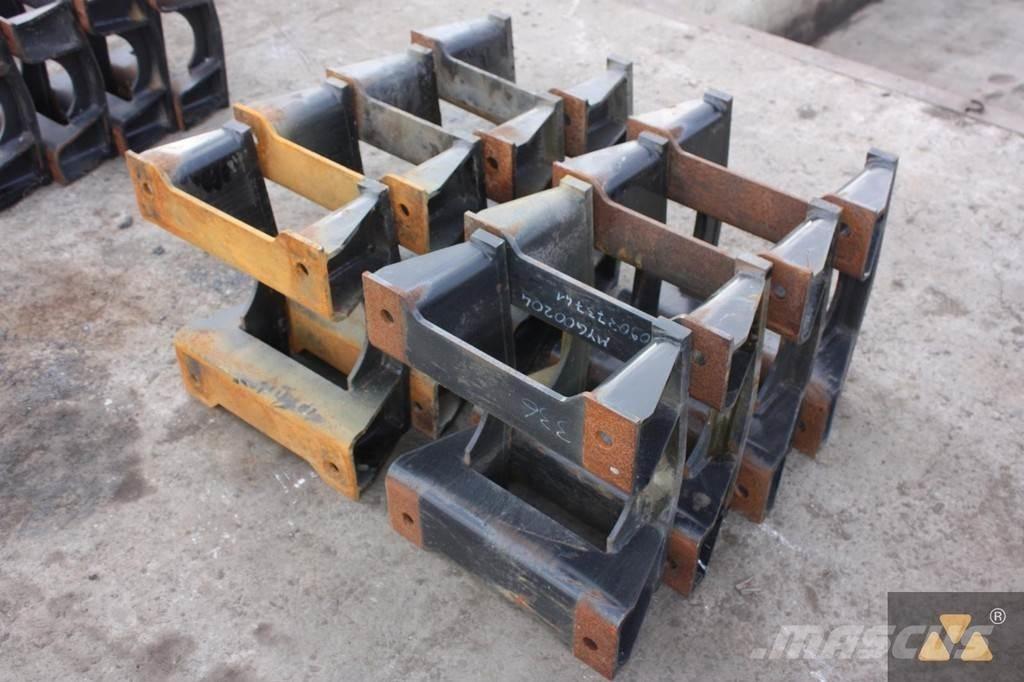 CAT Trackguards Neumáticos, ruedas y llantas