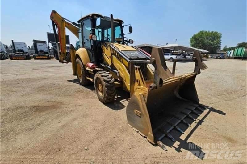 CAT 426F2 TLB Retrocargadoras