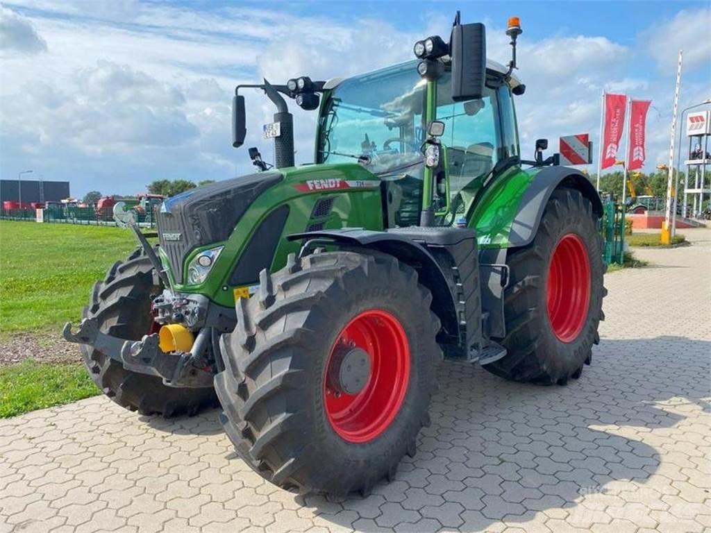 Fendt 724 PROFI+ Tractores