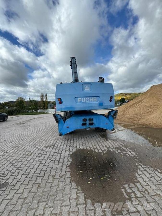 Fuchs MHL360 Cargadoras sobre ruedas