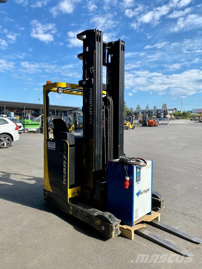 Hyundai 16BRJ-9 Carretillas retráctiles