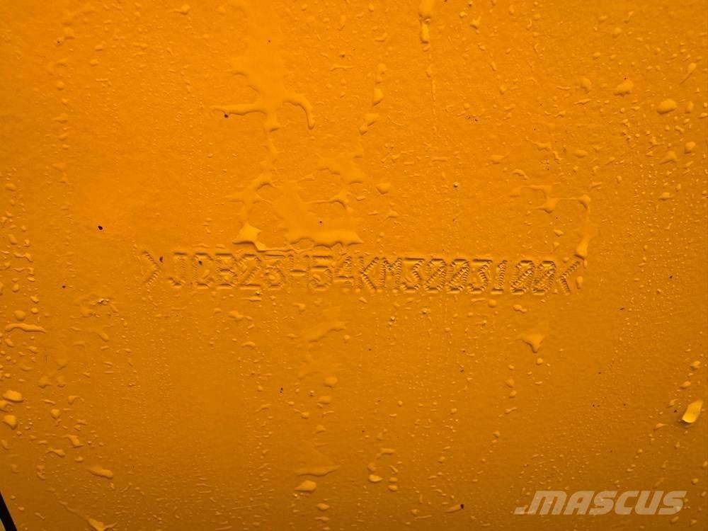 JCB 3CX PLUS AEC Retrocargadoras