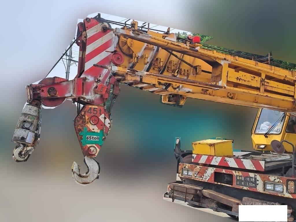 Tadano TR 500 M-2 Grúas autopropulsadas