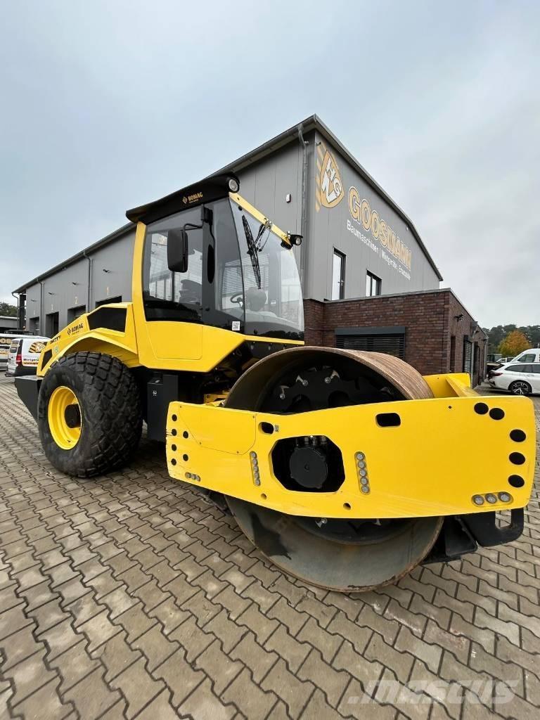 Bomag BW 211 D-5 Rodillos de un solo tambor