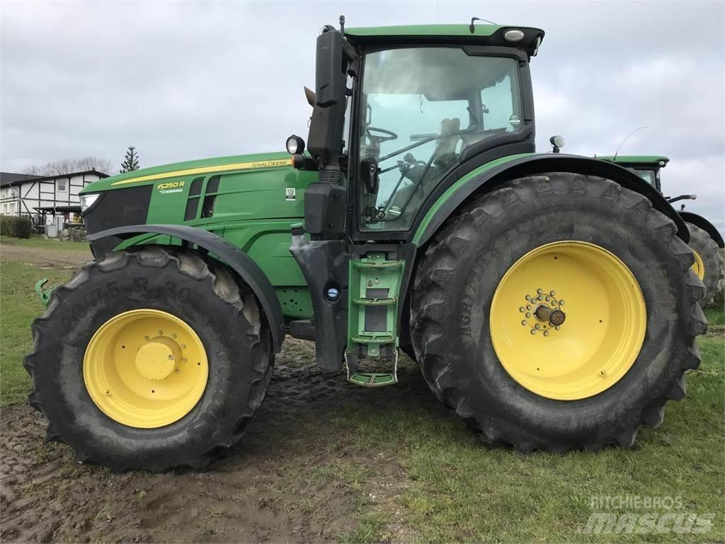 John Deere 6250R Tractores