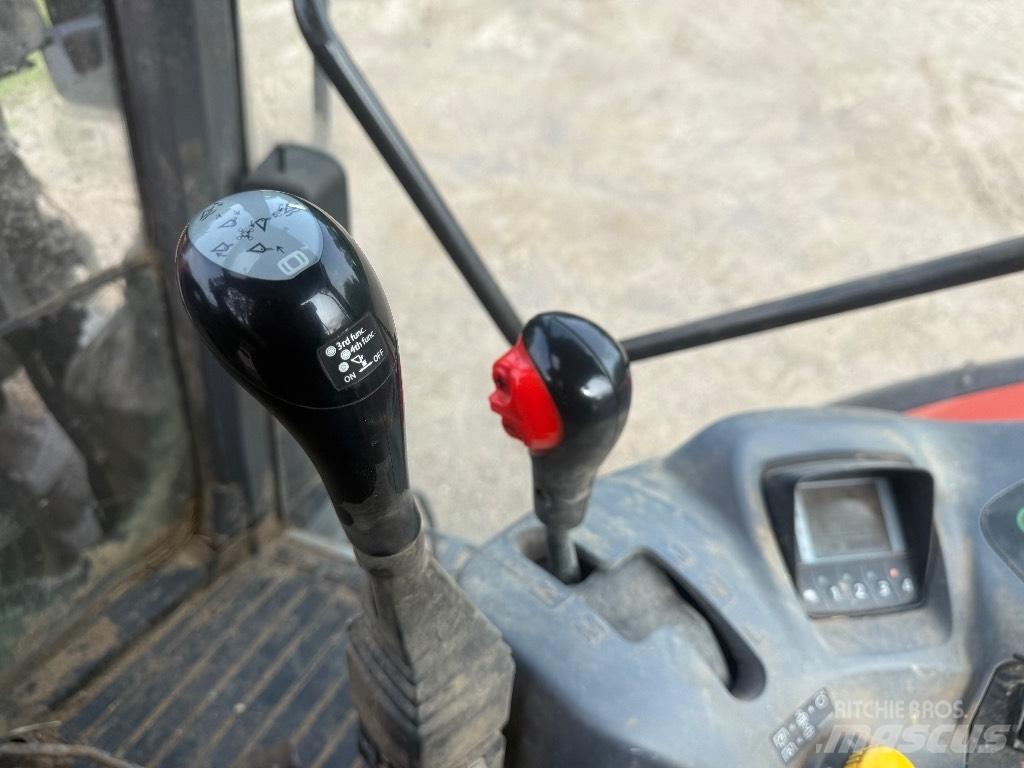 Kubota M 135 GX Tractores