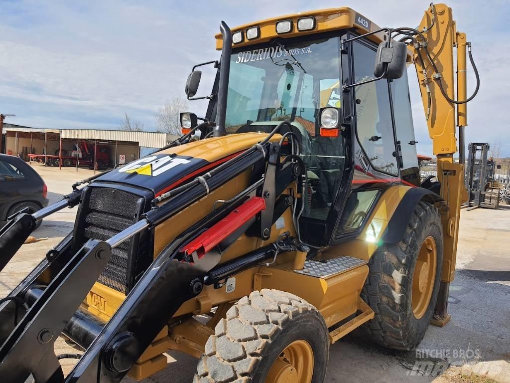 CAT 442 D 4x4 Retrocargadoras