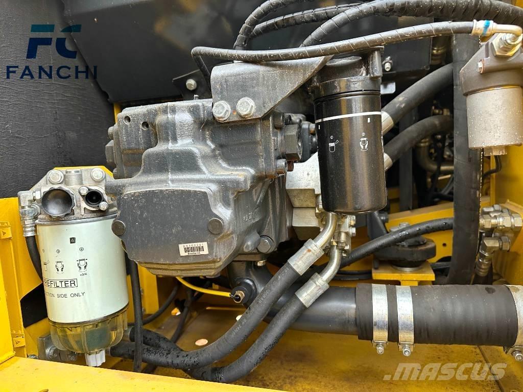 Komatsu PC 210-8 Excavadoras de cadenas