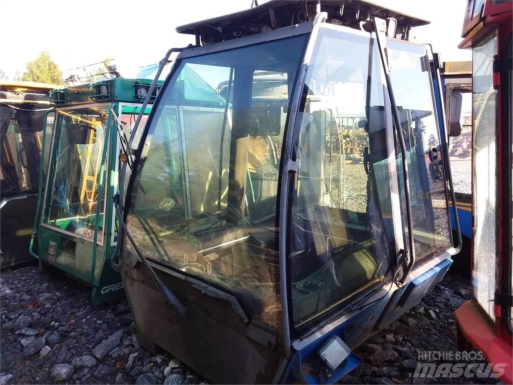 Rottne F18 Cabinas e interior